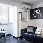 Olivais Capitão Apartment